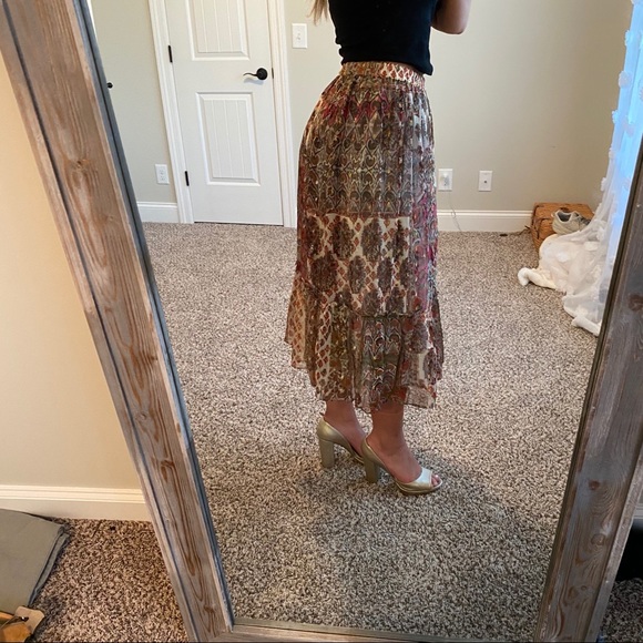 New Skirt - Picture 3 of 12